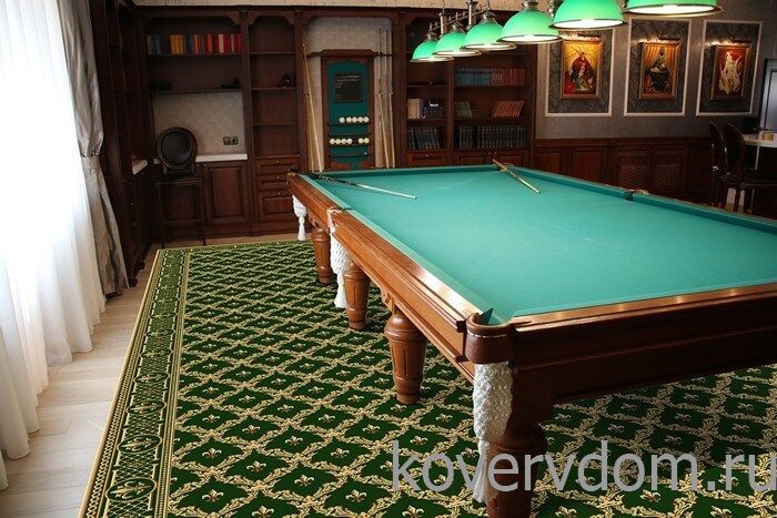 Полушерстяной ковер с бордюрным рисунком для бильярдной CROWN GREEN